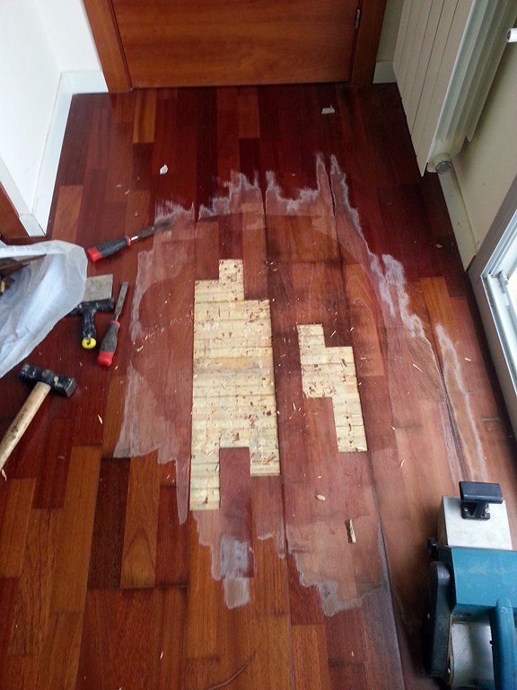 REPARACIÓN MANCHAS EN PARQUET FLOTANTE