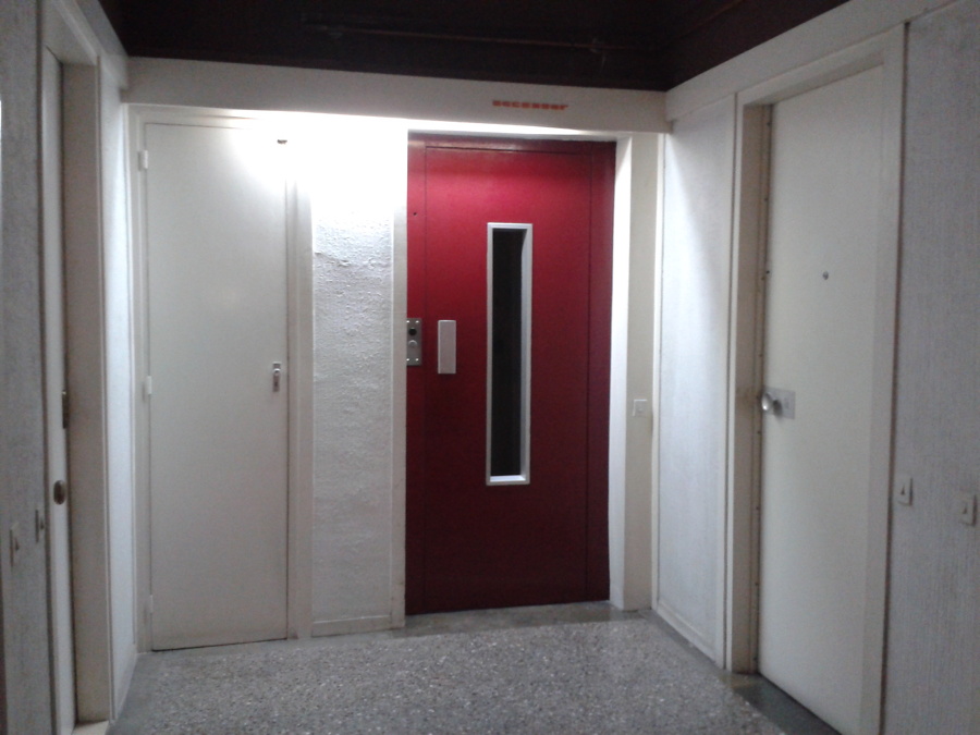 Reparación y pintura de interior escaleras comunitarias