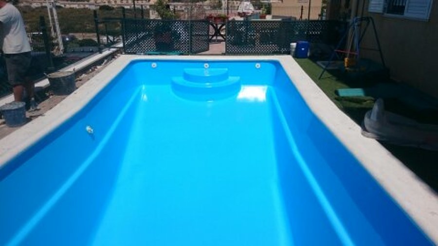 reparación y pintura de piscina