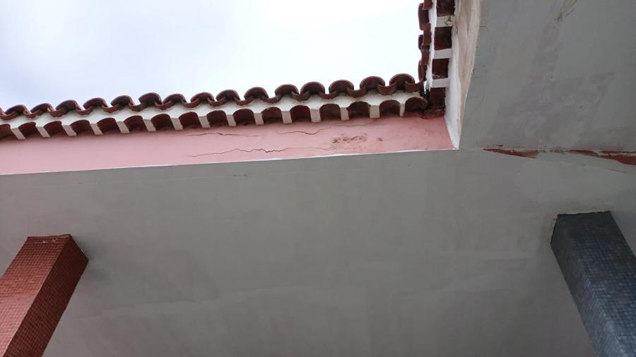 Reparación y pintura exterior centro comercial Tafira