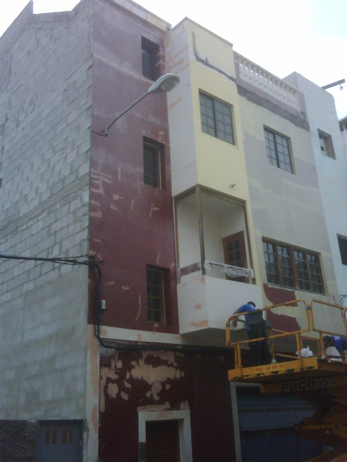 Reparar grietas y pintar