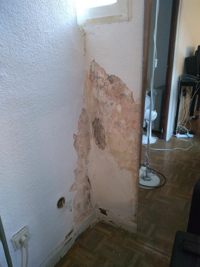 Reparar paredes agrietadas y con humedad