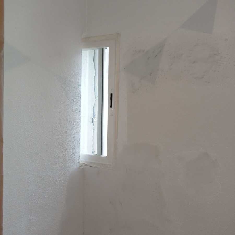 Reparar paredes agrietadas y con humedad