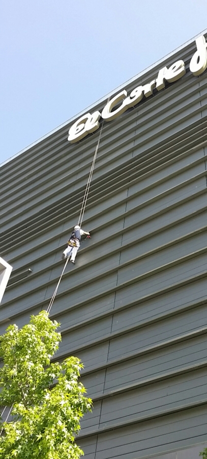 REPARCION DE ELEMENTOS DE FACHADA