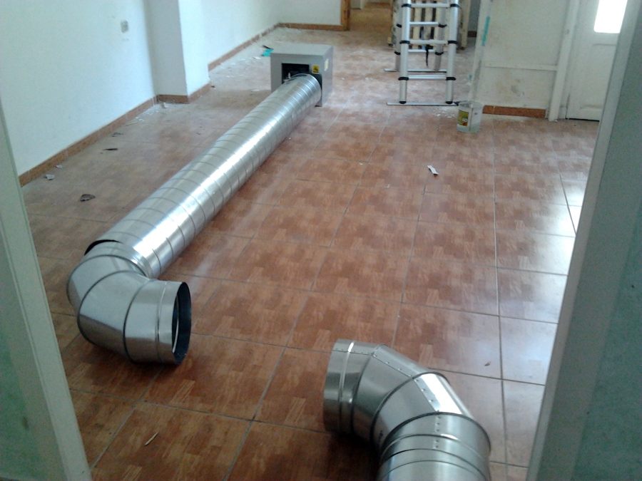 REPLANTEO INSTALACIÓN RENOVACIÓN AIRE VICIADO