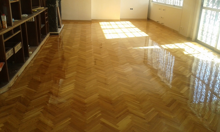 Restauracion de parquet roble en espiga