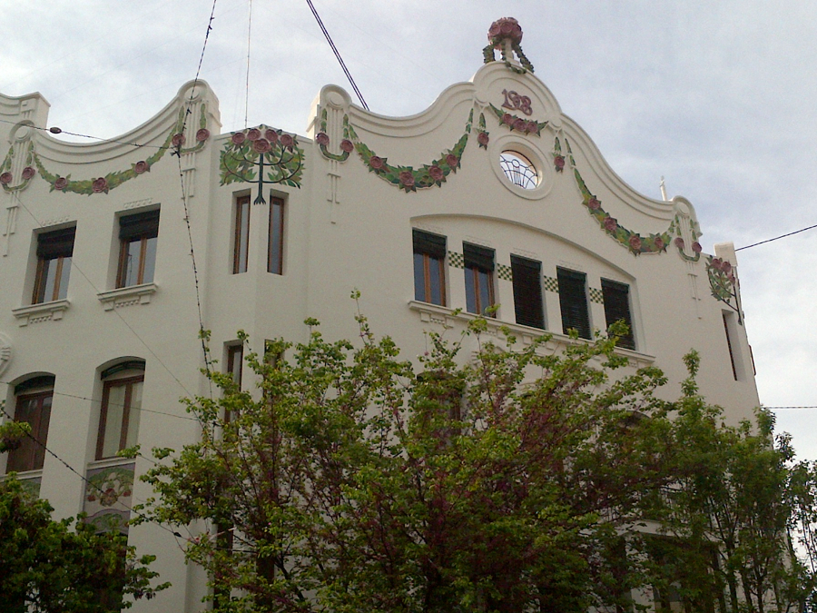 RESTAURACION FACHADA EDIFICIO CASA FERRER, C/ CIRILO AMOROS 29 (VALENCIA - 2012)