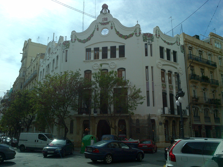 RESTAURACION FACHADA EDIFICIO CASA FERRER, C/ CIRILO AMOROS 29 (VALENCIA - 2012)