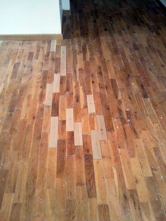 RESTAURACIÓN TABLILLA ROBLE CON NUDOS