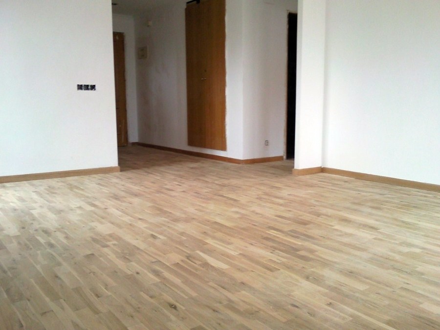 RESTAURACIÓN TABLILLA ROBLE CON NUDOS