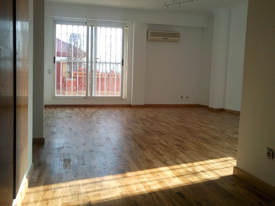 RESTAURACIÓN TABLILLA ROBLE CON NUDOS