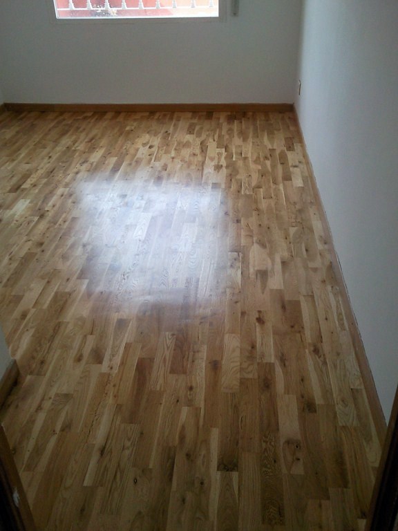 RESTAURACIÓN TABLILLA ROBLE CON NUDOS