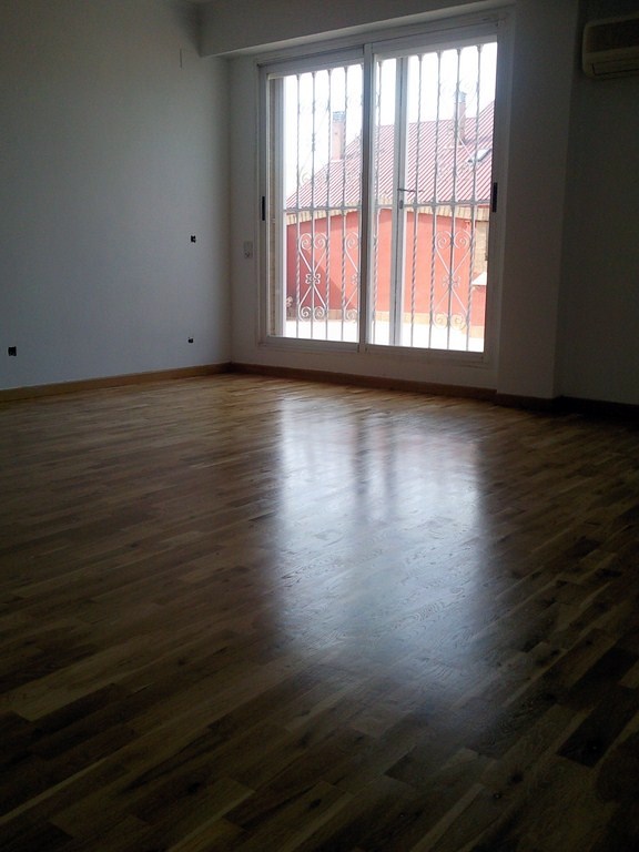 RESTAURACIÓN TABLILLA ROBLE CON NUDOS