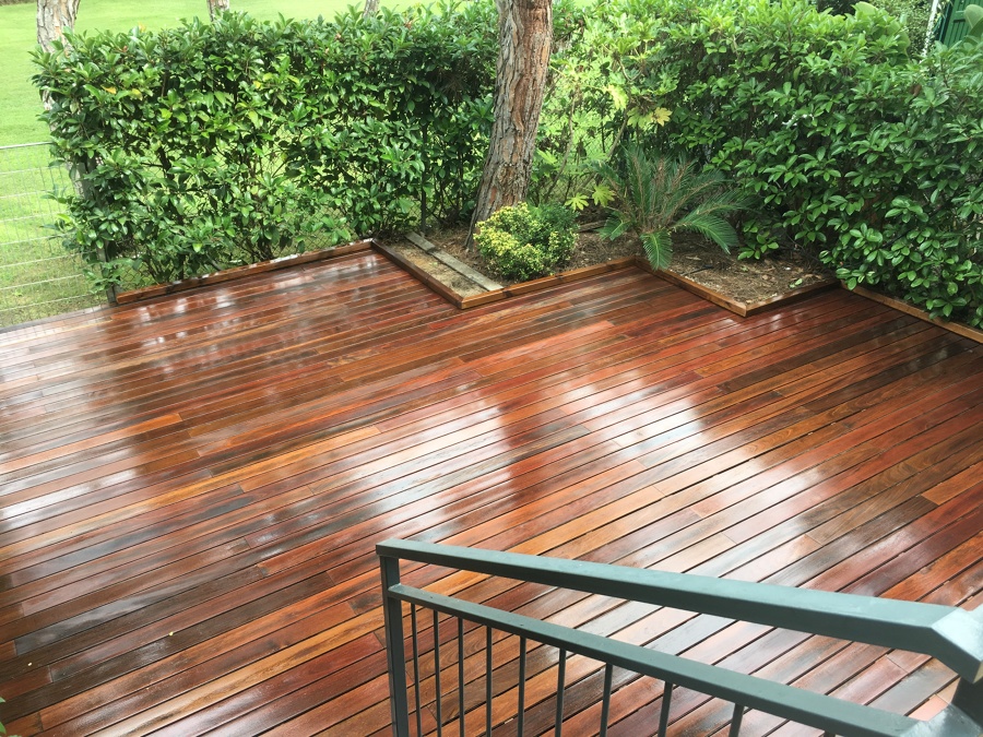 RESTAURACION TARIMA EXTERIOR DE IPE