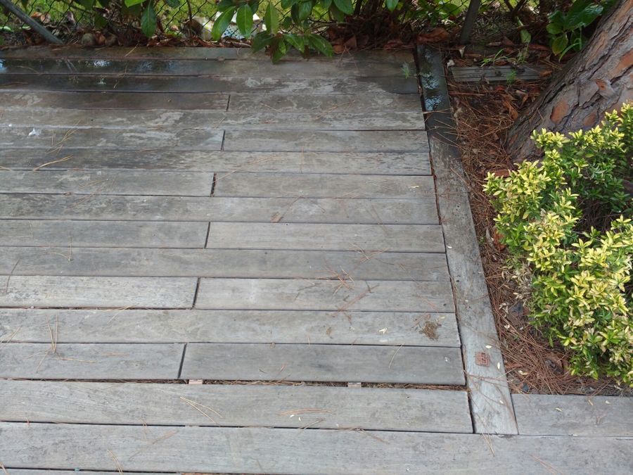 RESTAURACION TARIMA EXTERIOR IPE