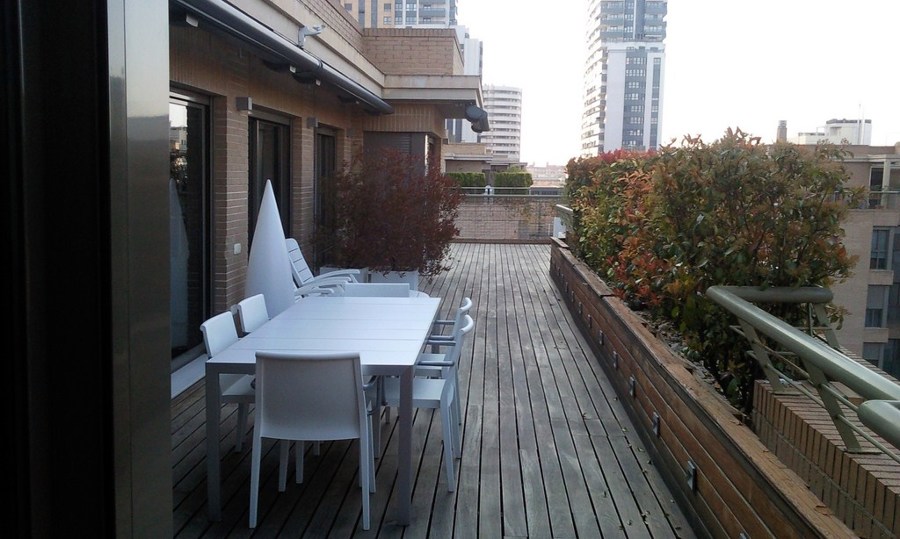 RESTAURACIÓN TARIMA EXTERIOR IPE