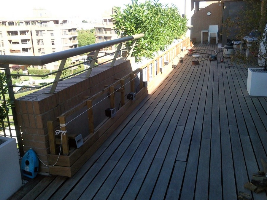 RESTAURACIÓN TARIMA EXTERIOR IPE