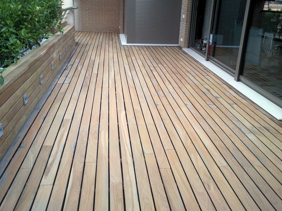 RESTAURACIÓN TARIMA EXTERIOR IPE