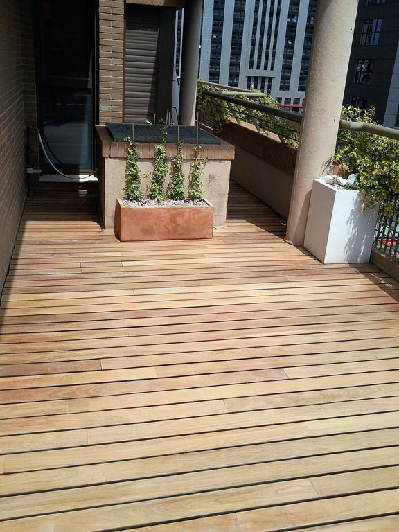 RESTAURACIÓN TARIMA EXTERIOR IPE