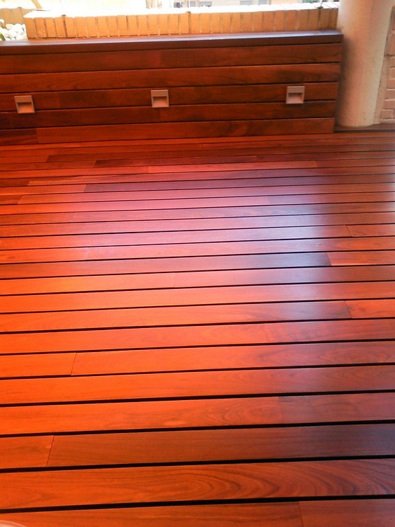 RESTAURACIÓN TARIMA EXTERIOR IPE