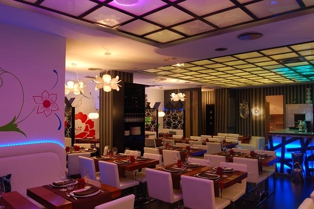 Restaurante asiático Lounge Yi