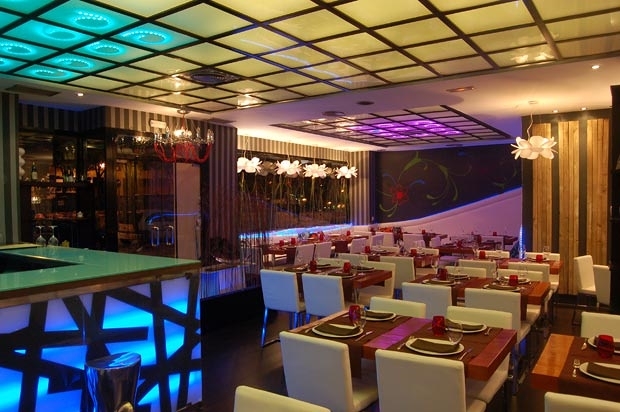 Restaurante asiático Lounge Yi