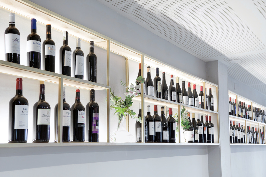 RESTAURANTE EN ASCUAS ASADOR