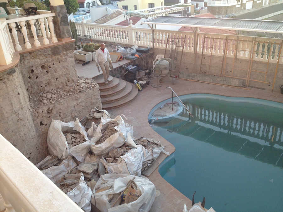 Retirada de piedras en paredes
