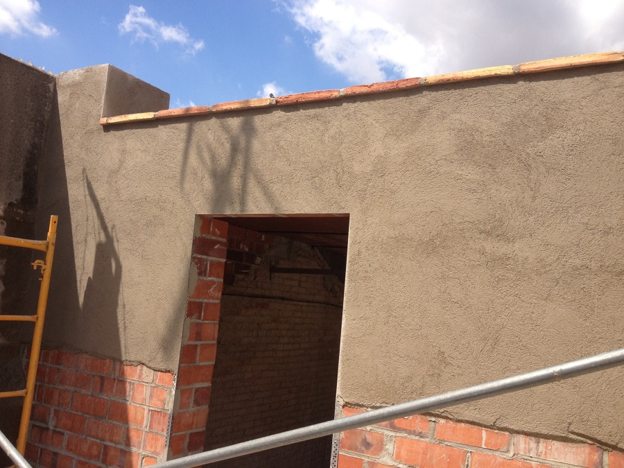 Revestimiento de fachada en marcha