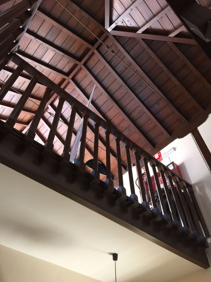 Revestimiento de techo en madera en un Carmen