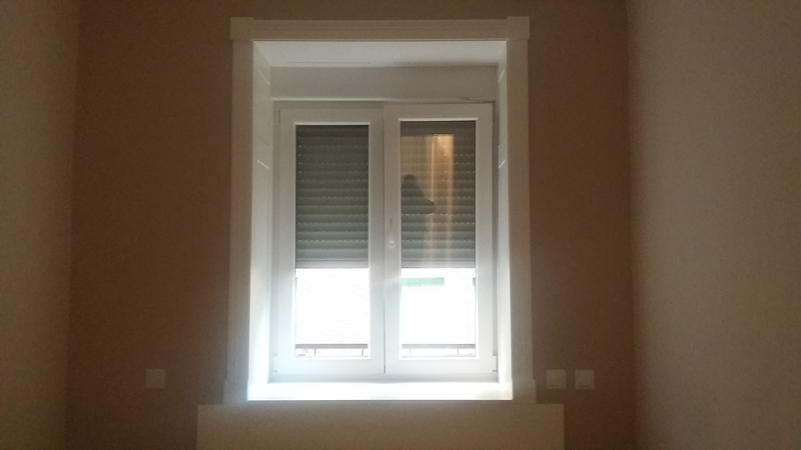 Revestimiento zona ventanas en madera