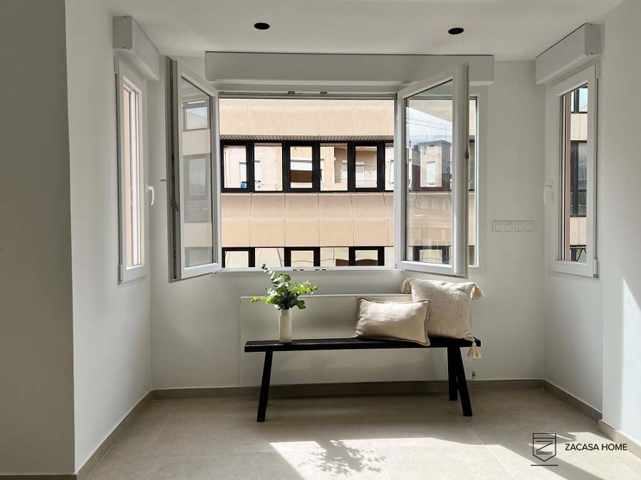 Rincón salón comedor. Muy iluminado con mucha ventilación