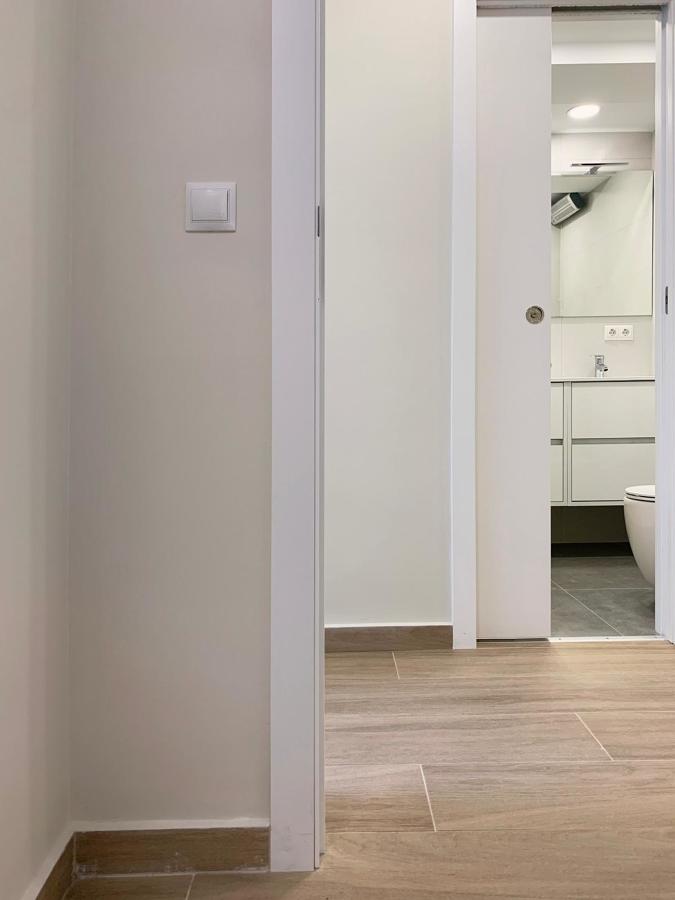 Rodapiés y pre-Marcos de puertas