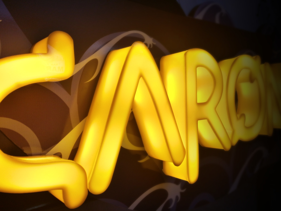 Rótulo Bar Caronte Salou