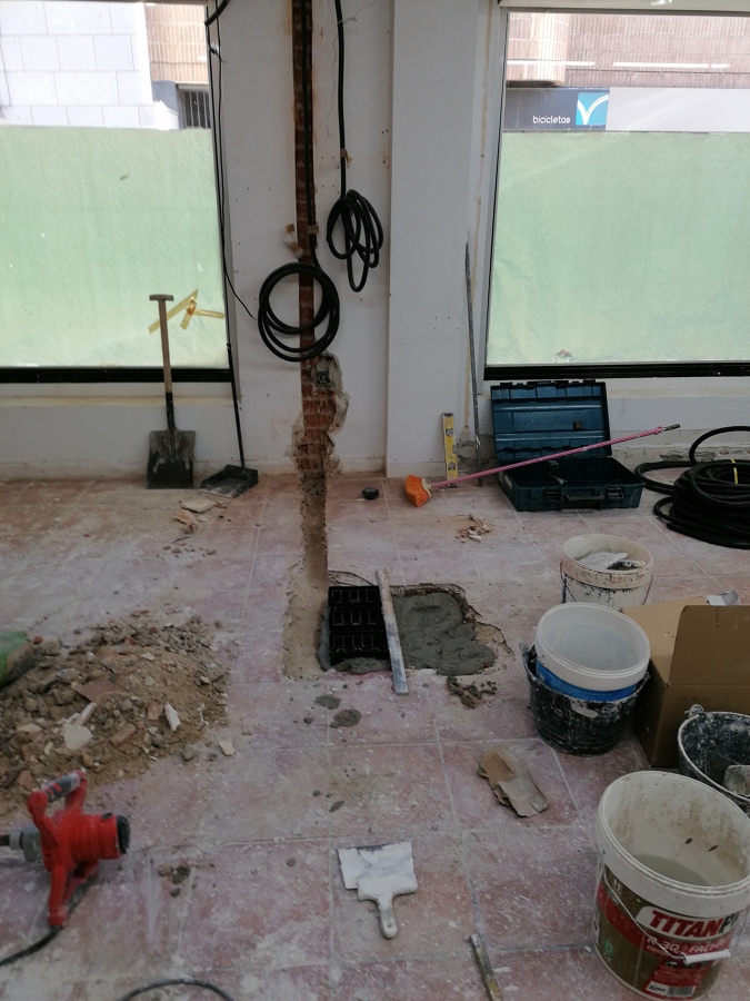 rozas y cajas de registro en suelo para mostrador