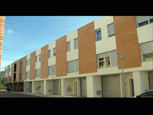 SAC3 arquitectes. 10 viviendas unifamiliares adosadas en L'Olleria.