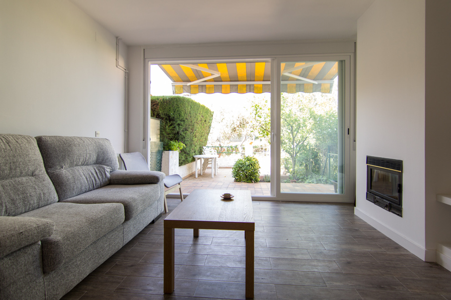 Sala d'estar amb ximeneia