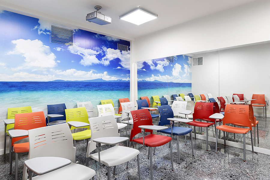 Sala de cursillos y charlas informativas