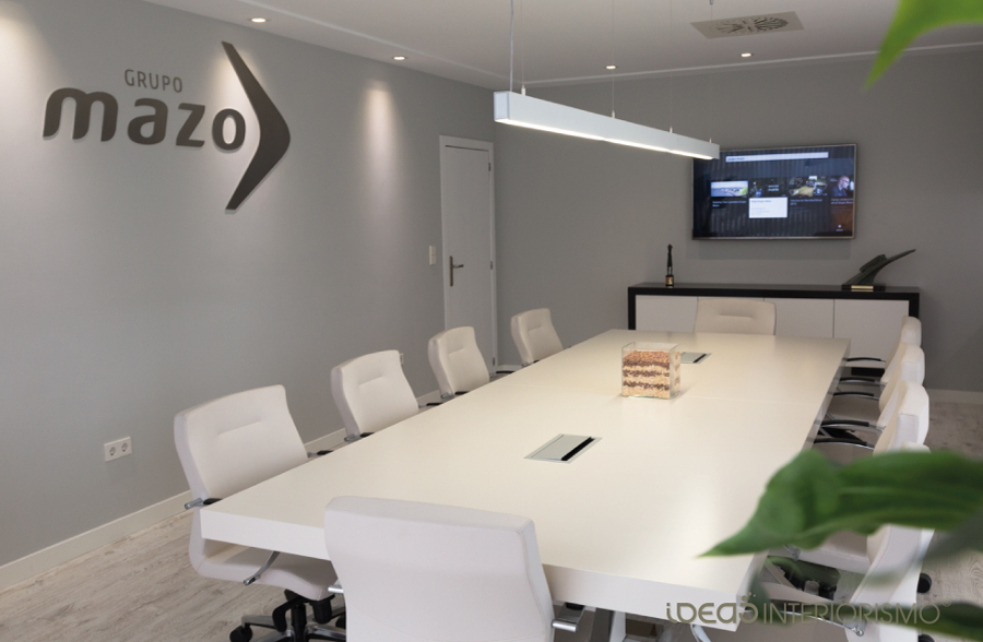 Sala de juntas del Grupo Mazo.