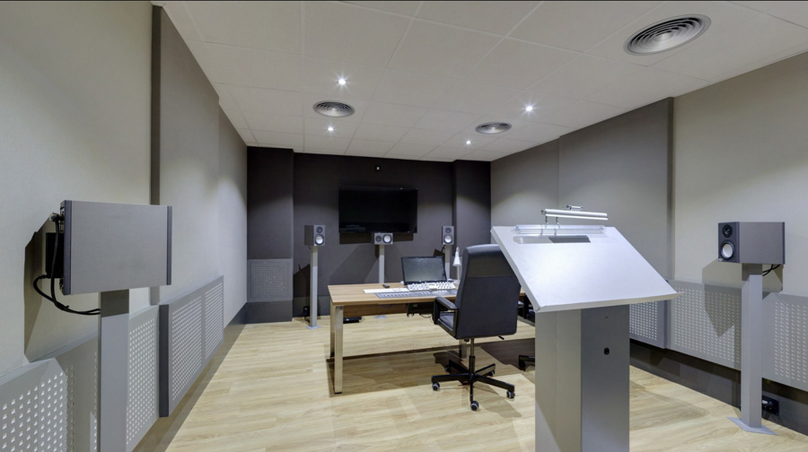 Sala de locución 3