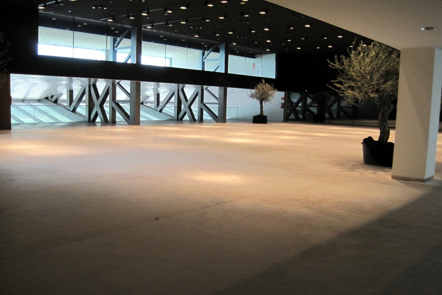 Sala polivalente edificio feria de muestras