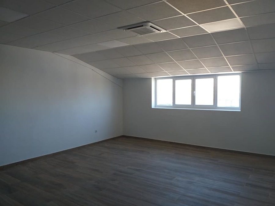 Sala reuniones equipada