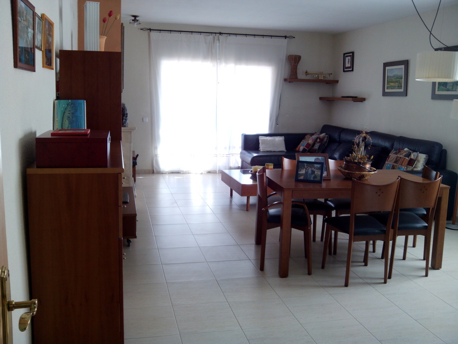 SALOM COMEDOR PINTANDO, LIMPIADO Y ORDENADO ¡