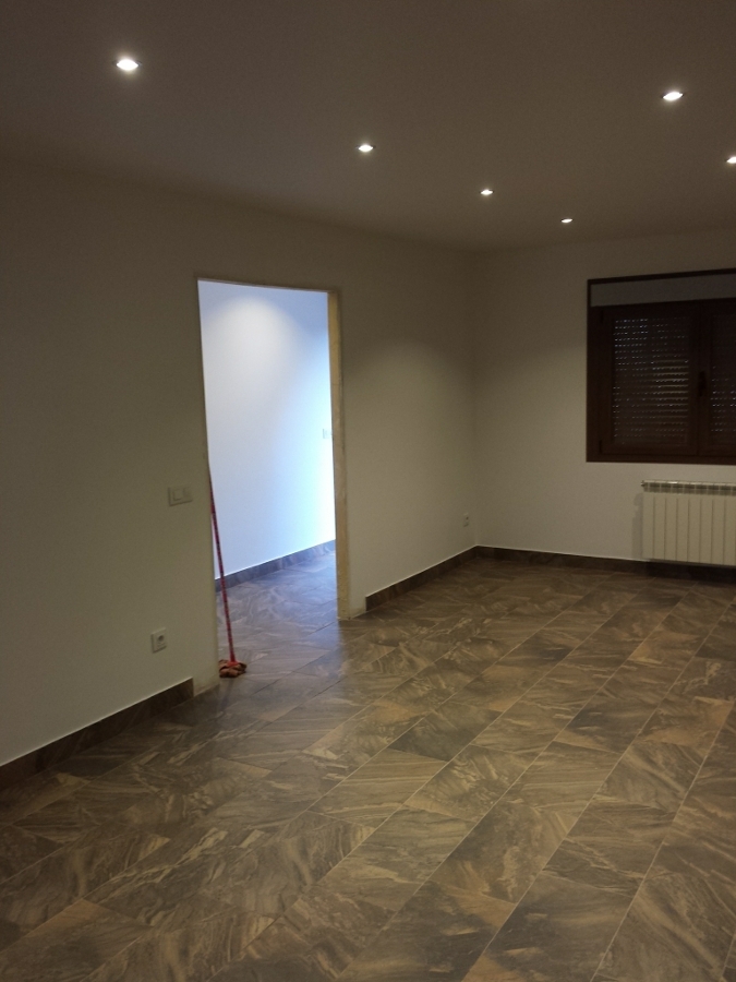 salón acabado de pintar