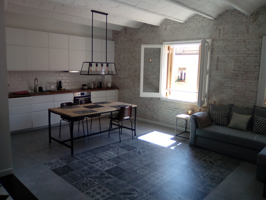 salon apartamento born