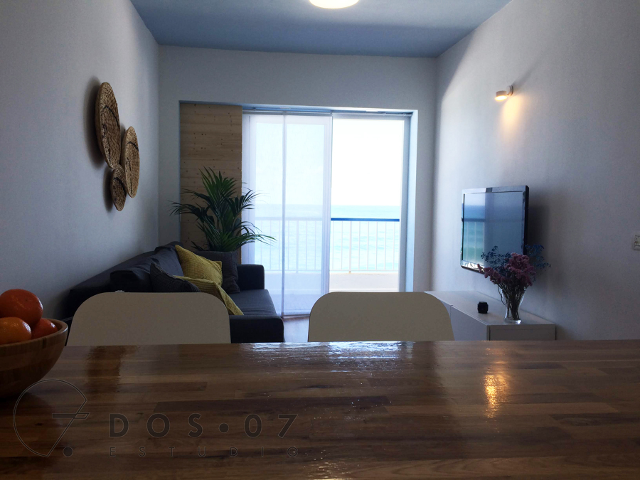 Salón cocina con barra