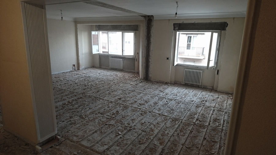 Salón comedor, fase de demoliciones.