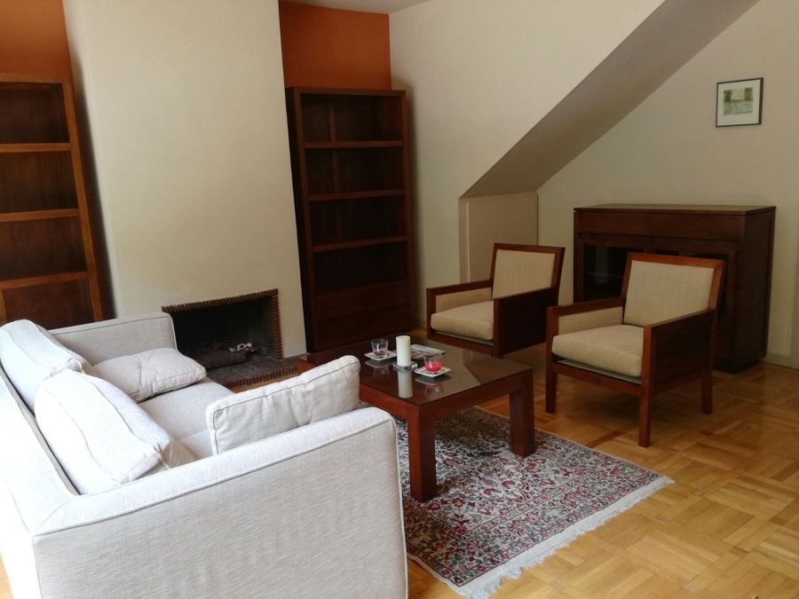 SALON COMEDOR LINEAS RECTAS Y CALIDAS