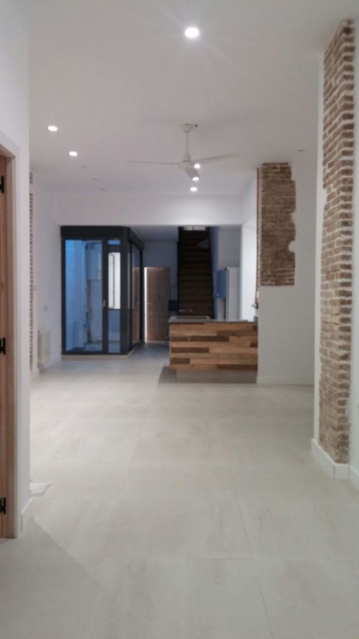 SALÓN-COMEDOR Y COCINA