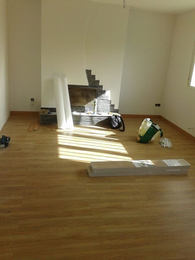 Salon con chimenea 2